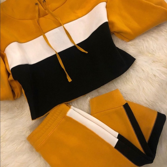 Hooded Jogger - Picture 9 of 9